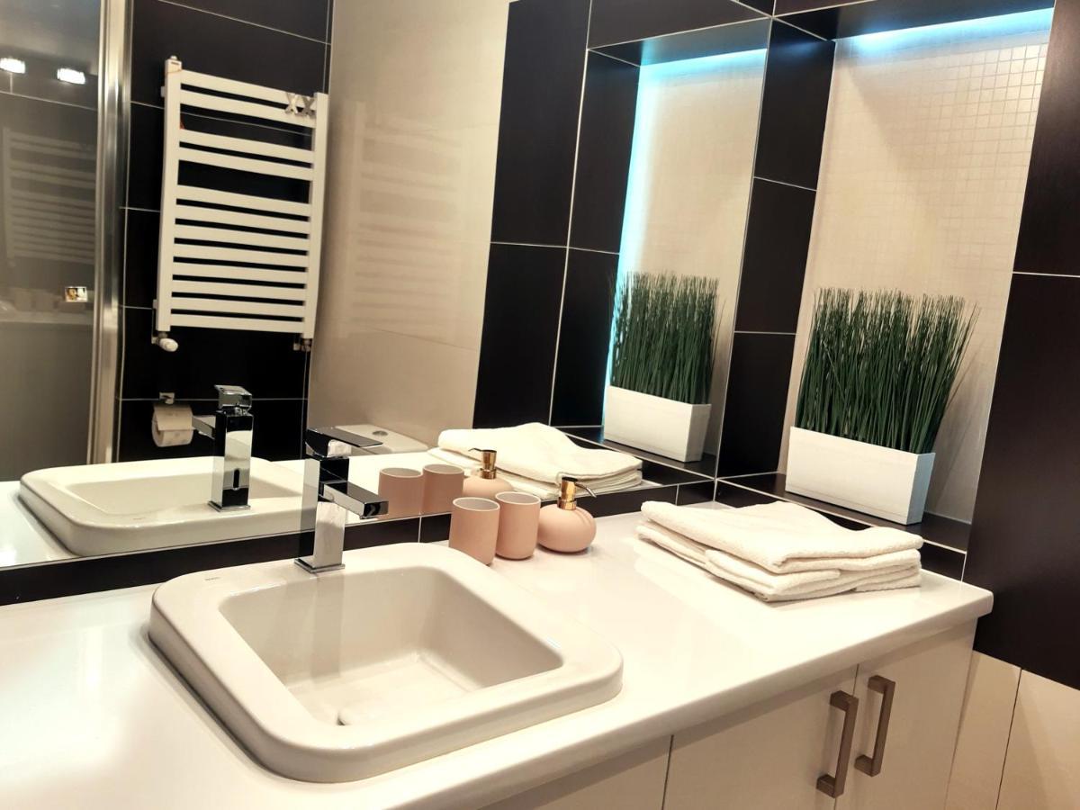 Emerald Apartament Białystok Buitenkant foto